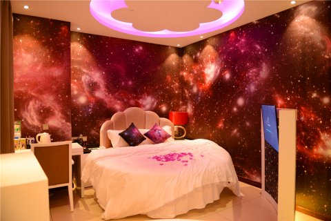 福泉巴蒂拉主题酒店