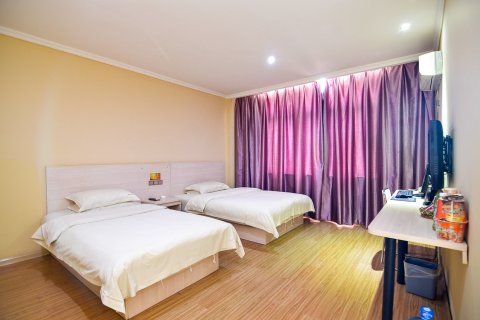 洛宁龙豪快捷酒店