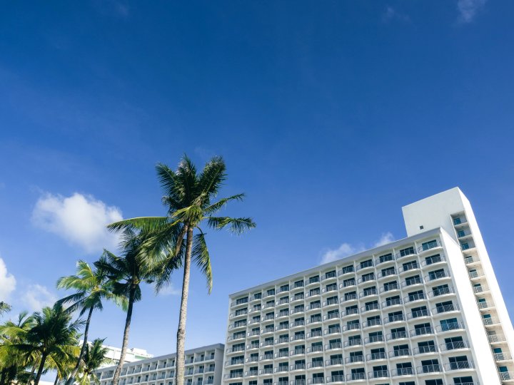 关岛皇冠假日度假酒店(Crowne Plaza Resort Guam)