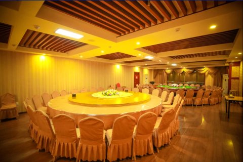 滨海小城度假酒店