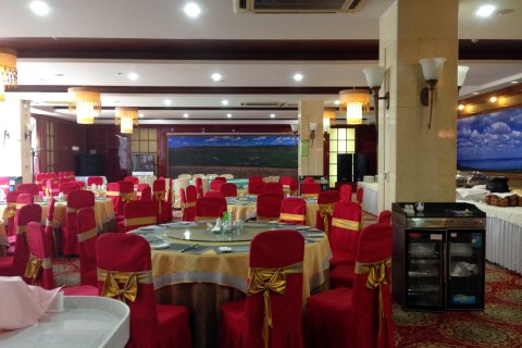 克什克腾旗热水商务会议中心酒店(神树街分店)