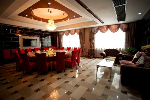 东阿紫金国际大酒店