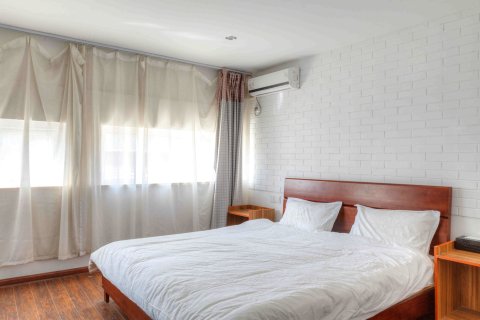 青岛瑞舍花墅民宿