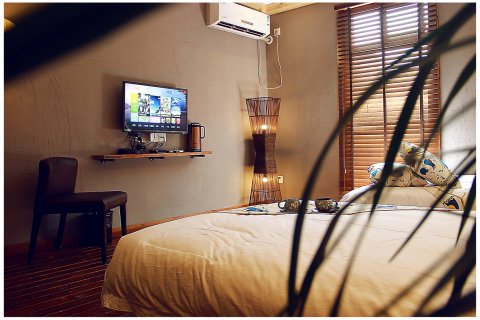 城中小筑度假屋(张家界天门山汽车站火车站店)