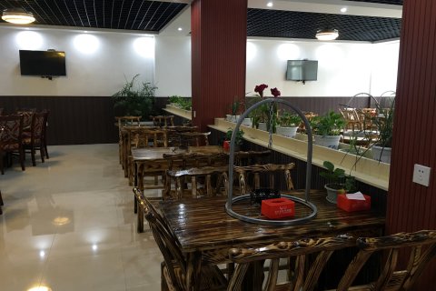 罗田名扬假日酒店