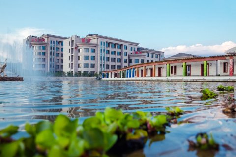 白泉山庄(乌兰察布市政府万达店)