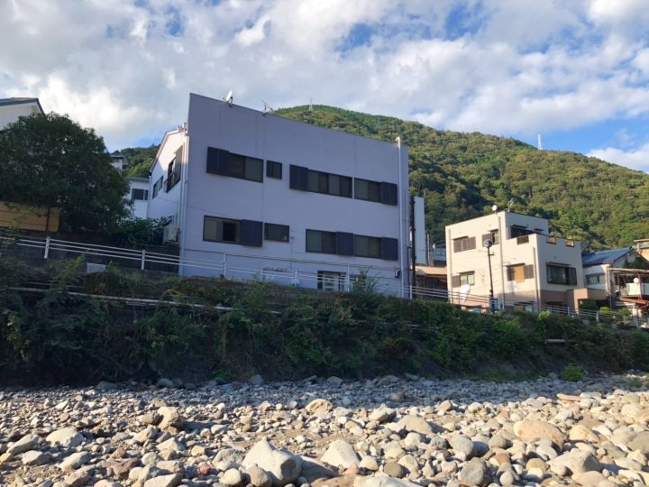 3Minute Walk from Hakone Yumoto Station Open