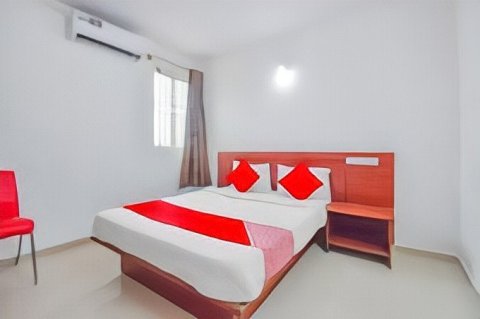 OYO 76924 Shree Durga Residency