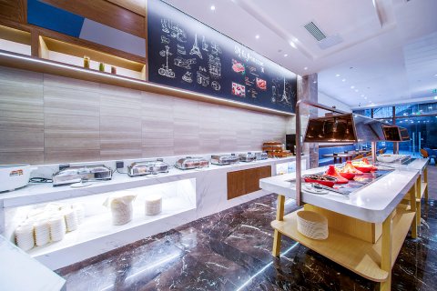 凯里亚德酒店(成都华侨城欢乐谷地铁站店)