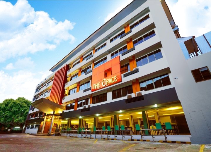 清莱尼姆西胜酒店(NIM See Seng Chiang Rai Hotel)