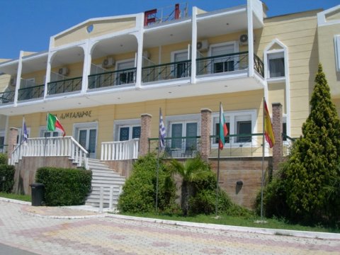 亚历山德罗酒店(Hotel Alexandros)