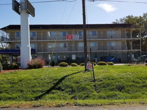 Motel 6(Motel 6)