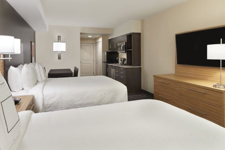 奥克维尔品质套房酒店(TownePlace Suites by Marriott Toronto Oakville)