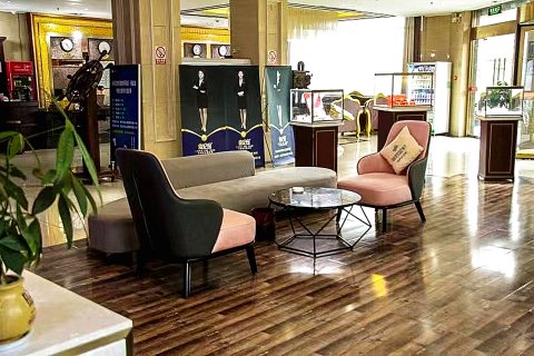 欧派金帝大酒店(信阳国际商贸城高铁东站店)