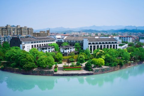 安吉鼎尚驿度假酒店