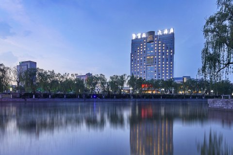 肥城宝盛大酒店