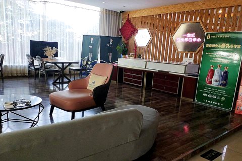 欧派金帝大酒店(信阳国际商贸城高铁东站店)