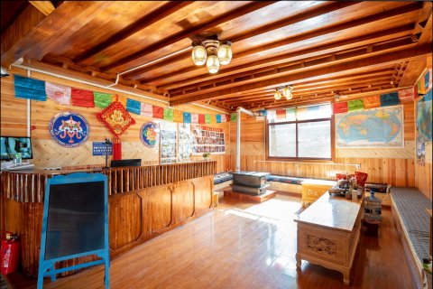 香格里拉往来客栈(独克宗古城店)