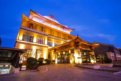 蓬莱宝龙艺珺酒店