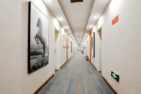 骏怡连锁酒店(延津西大街店)