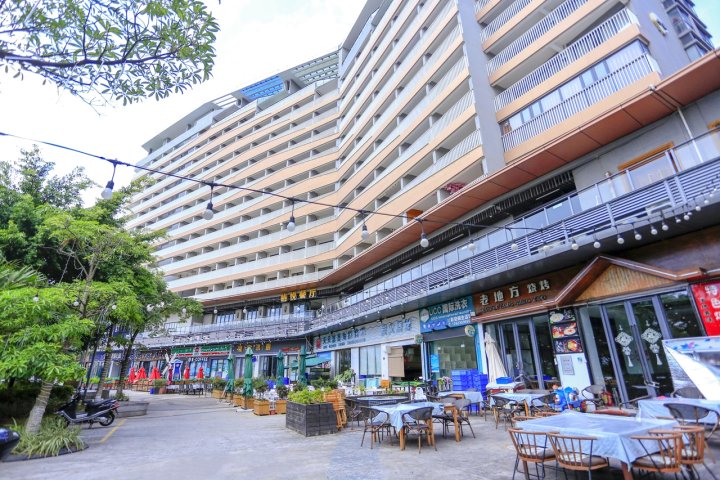 蓝海花园公寓(金海湾大道分店)