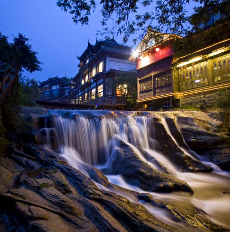 峨眉山瑜伽温泉酒店