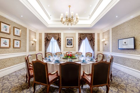 张家口怀来蓝鲸丽呈睿轩酒店