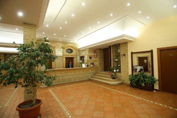罗马别墅酒店(Hotel Villa Romana)