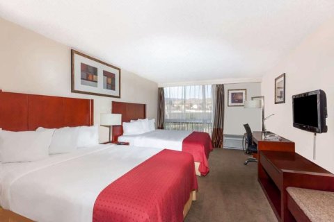 瑞玛达酒店(Doubletree by Hilton Palmdale, Ca)
