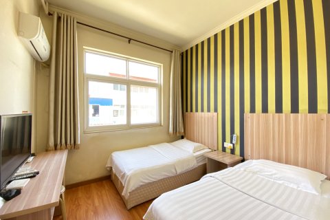 假日宾馆(廊坊高铁站店)