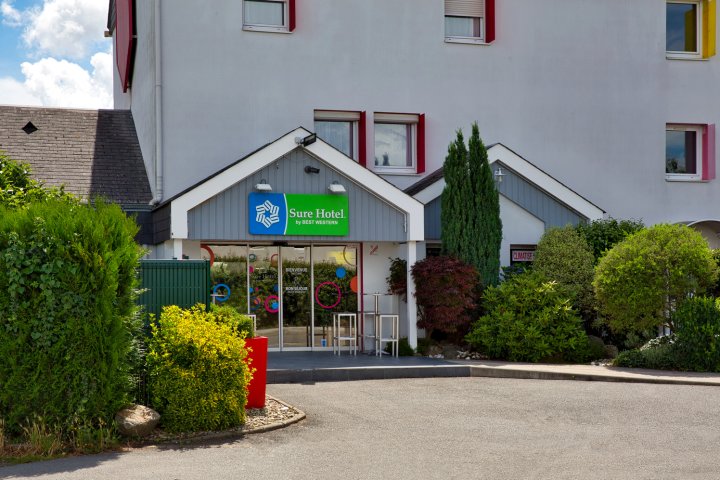 南特圣埃尔布兰贝斯特韦斯特修尔酒店(Sure Hotel by Best Western Nantes Saint-Herblain)