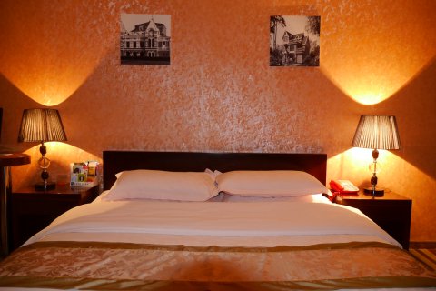 天沅商务酒店(遵化燕山店)