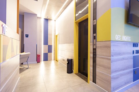 7天酒店(深圳学府路大新地铁站店)