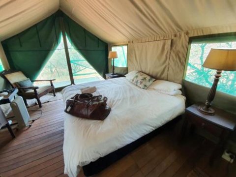 非洲优雅豪华帐篷旅馆(African Elegance Tented Lodge)