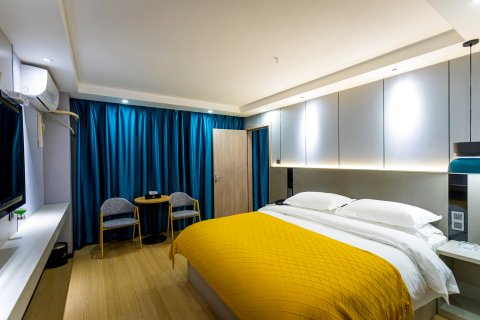 佰嘉成大酒店(信丰迎宾大道店)