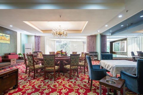 西宁假日王朝酒店