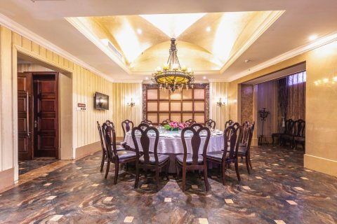 辉县华隆丽都精品酒店(市政府店)