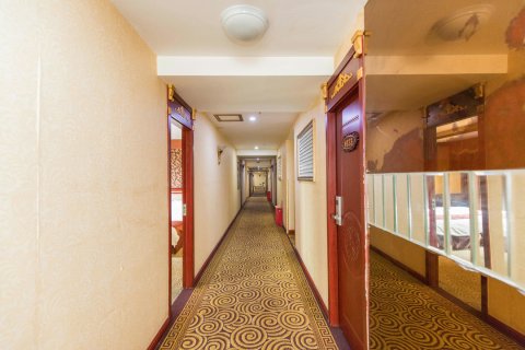 锦华商务酒店(重庆两路口地铁站店)