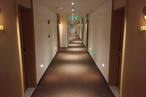 笑然酒店(老河口东启街店)