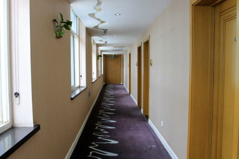 张家口四海暇旅快捷酒店(市政府店)