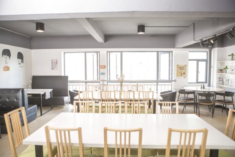 欧椰精品酒店(曲靖火车站店)