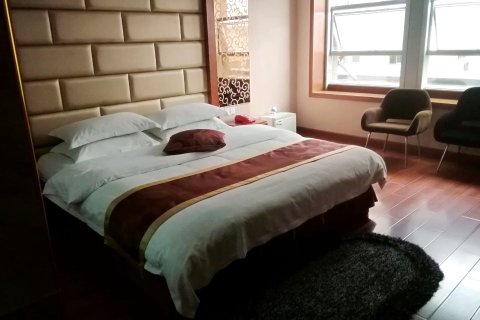 盐亭绿岛商务酒店