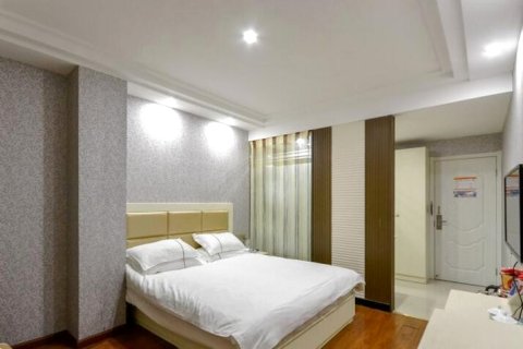 橘子臻品酒店(临海鹿城店)