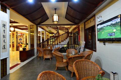 芒市沈鸭子酒店