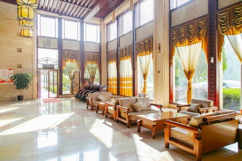 宁乡灰汤紫龙湾温泉度假区酒店