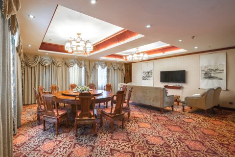 芒市财富大酒店