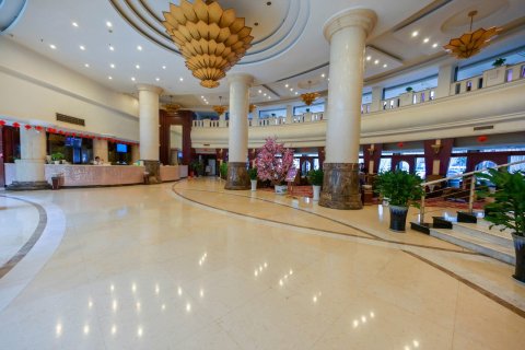 达州兰郡假日酒店(阳光耍都美食街店)