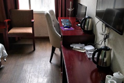 阳新逸君假日宾馆