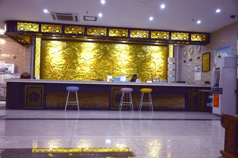 名豪度假宾馆(东方高铁站店)