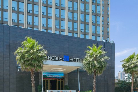 赣州蓝璞酒店(市政府九方购物中心店)